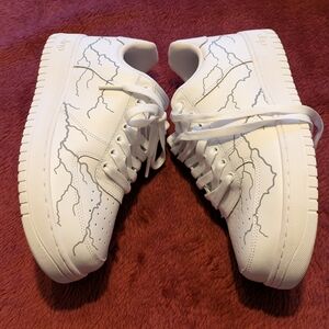 Drip Creationz wht , lighting bolt design leather sneaker men 8,wo 9.5